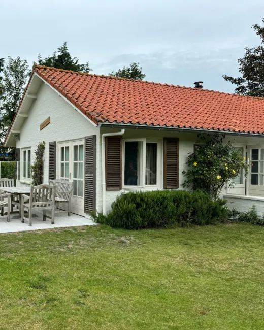 Zwaluwnest vakantiehuis in Cadzand Zeeland tuin